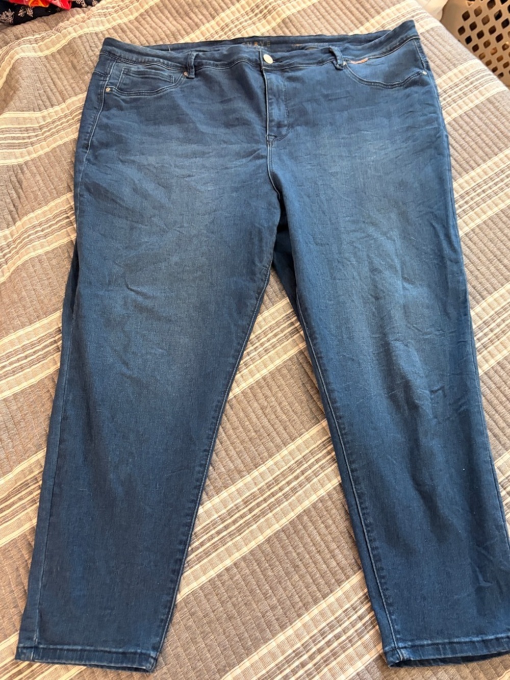 Curve Appeal Women’s Plus Size 24w Dark Wash Straight Leg Compression Jeggings - Picture 1 of 7